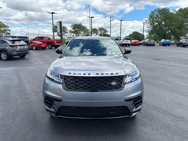 Used 2023  Land Rover R-Dynamic S MHEV image 7