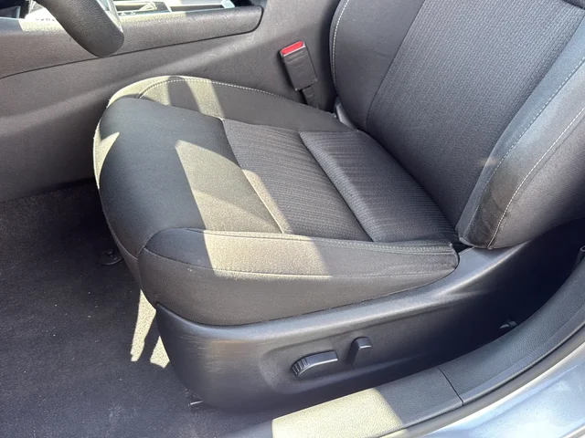 Used 2024 Silver Nissan 2.5 SV image 31