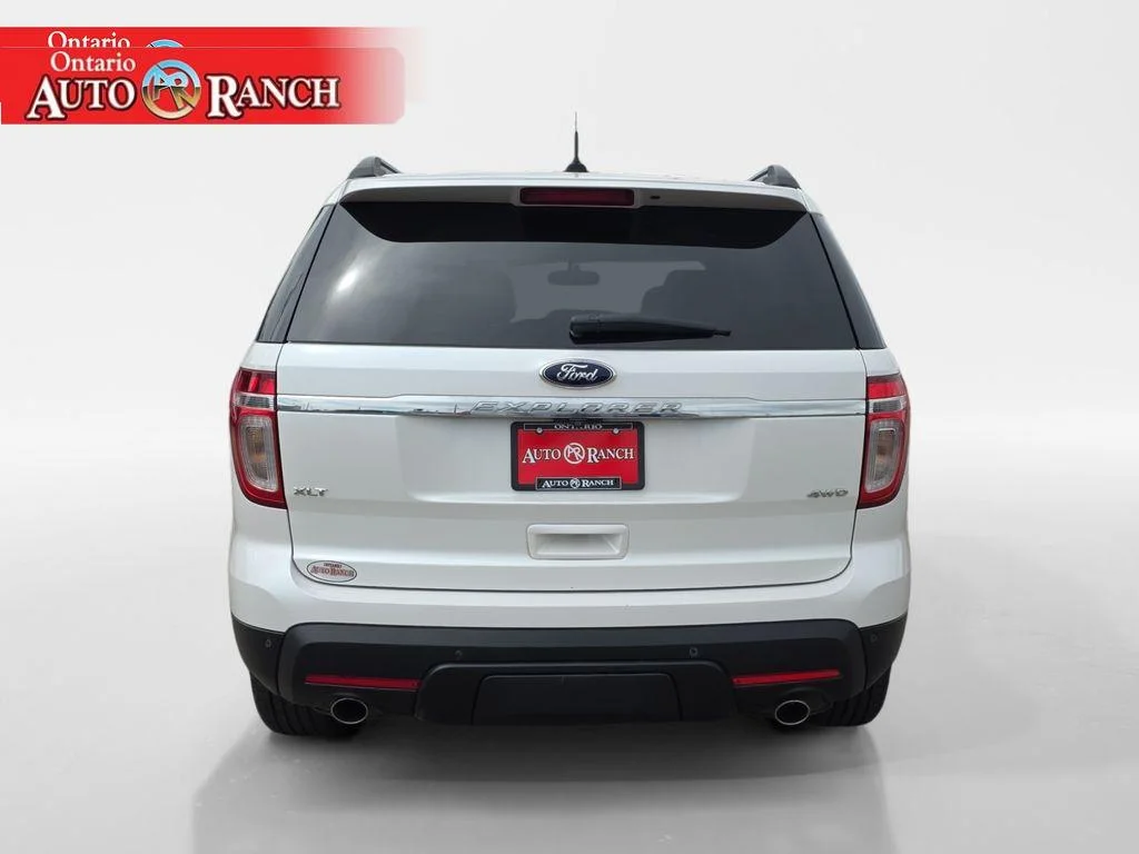 Used 2014 White Ford XLT image 4