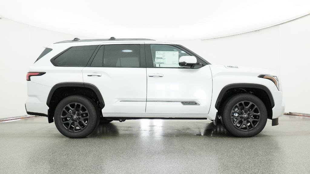 New 2026 Wind Chill Pearl Toyota Platinum image 18