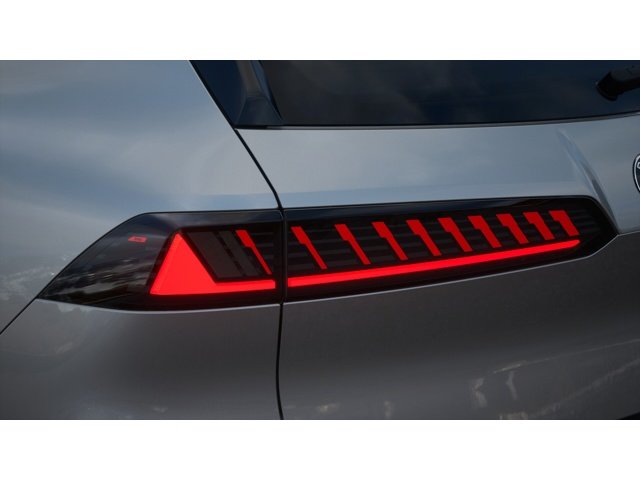 New 2027 Space Silver Metallic BMW  image 8