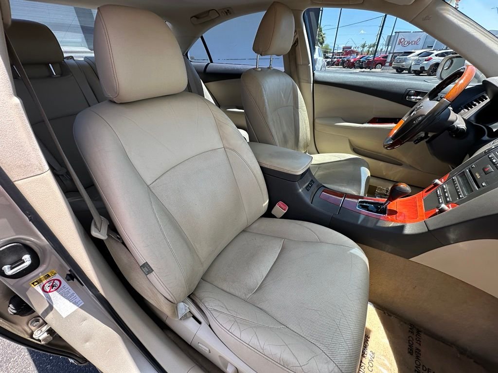 Used 2011 Beige Lexus 350 image 21