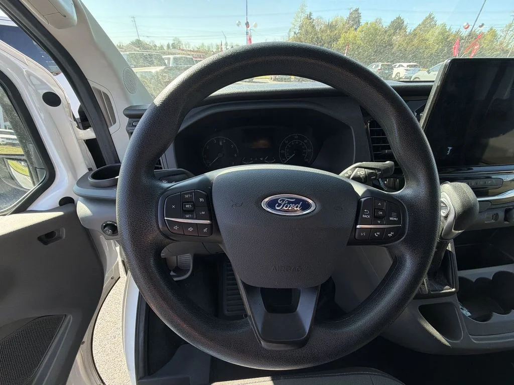 Used 2023 White Ford XLT image 14
