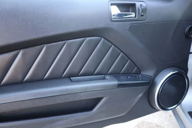 Used 2014 Silver Ford V6 Premium image 21
