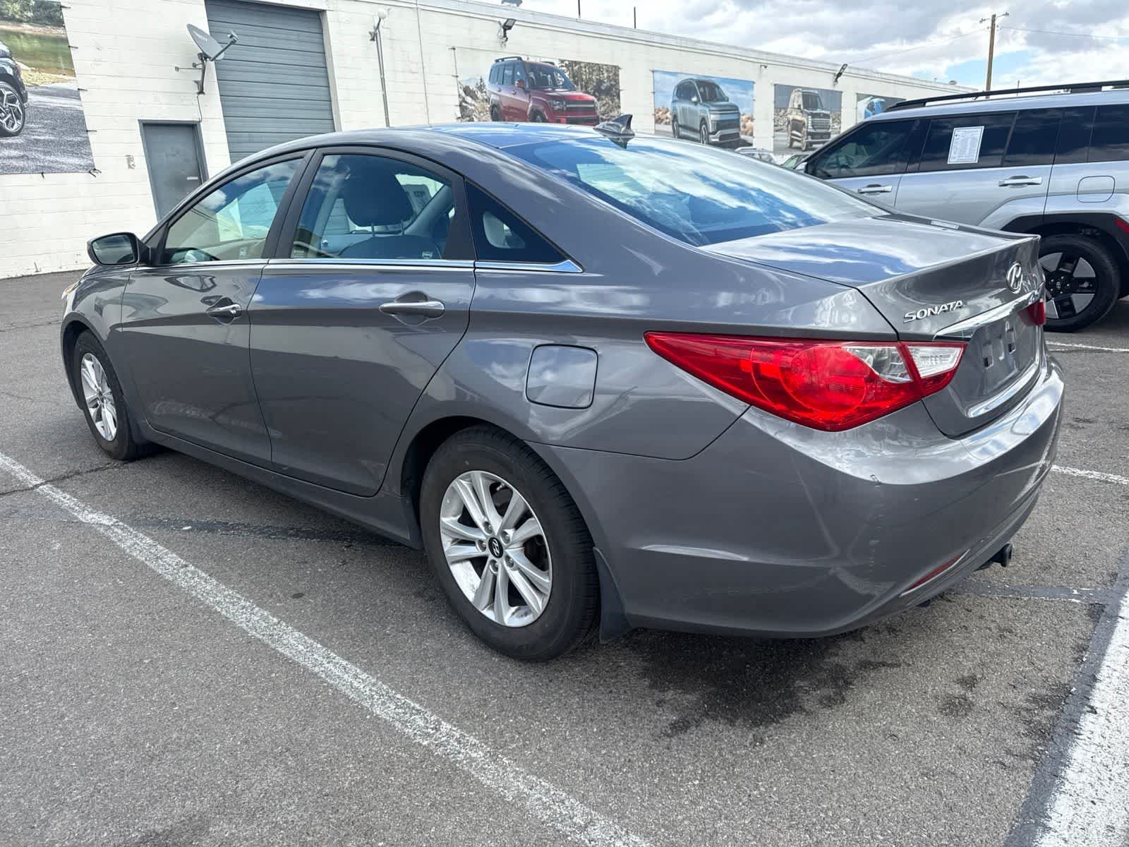 Used 2012 Harbor Gray Metallic Hyundai GLS image 4