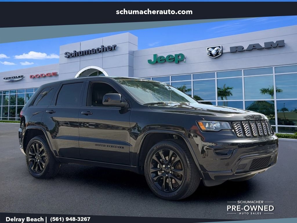 Used 2021 Black Jeep Laredo X image 1