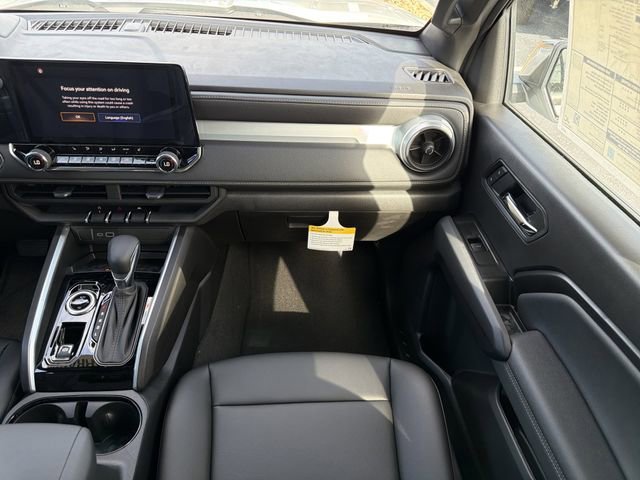 2026 Chevrolet Colorado LT - Photo 15