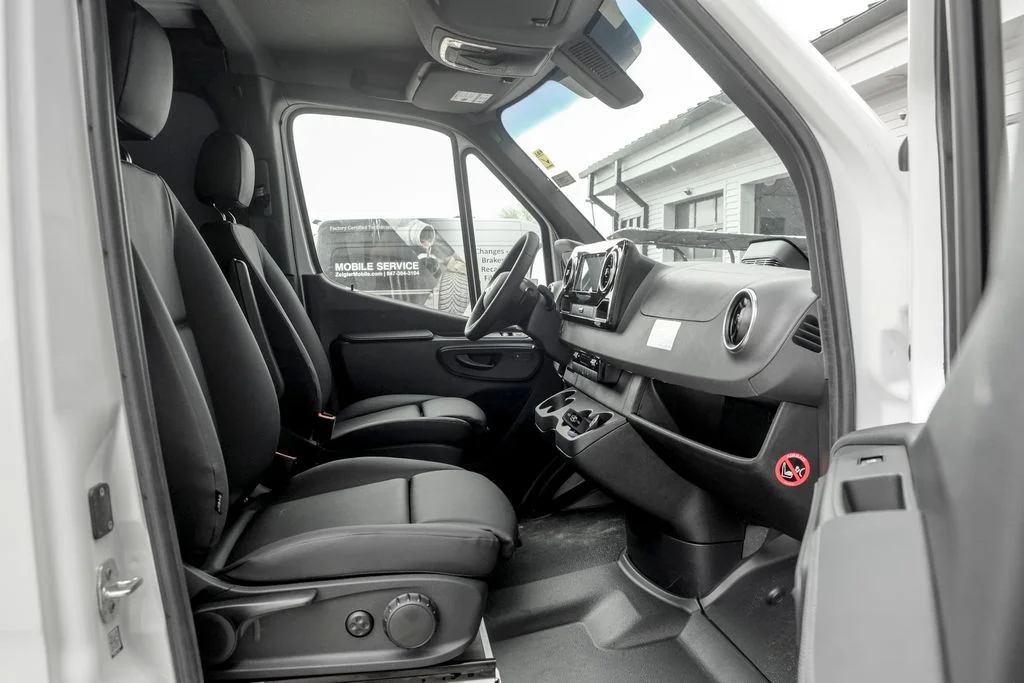 Used 2026 White Mercedes-Benz Cargo 144 WB image 20