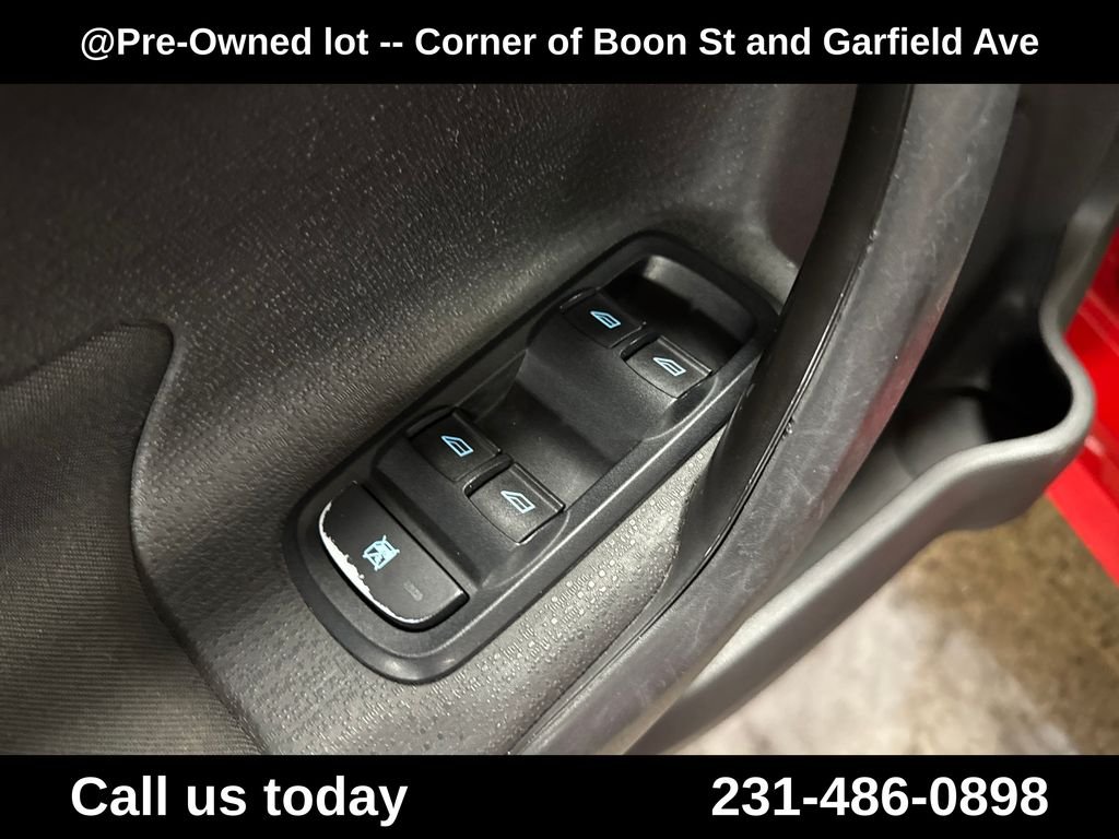 Used 2014 Red Ford ST image 16