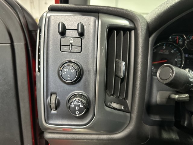 Used 2016 Red Chevrolet LT image 27