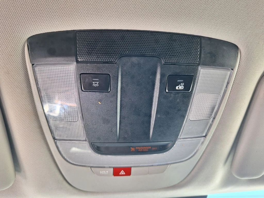 Used 2025 Sapphire Blue Kia EX image 19