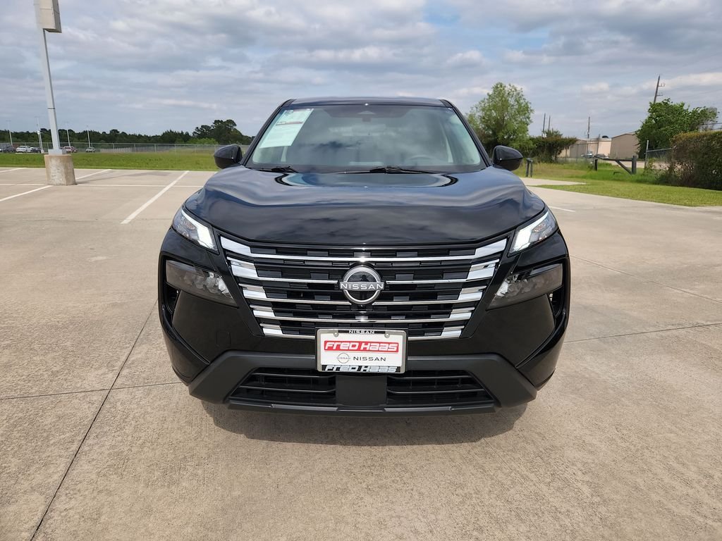 Used 2025 Black Nissan SV image 9