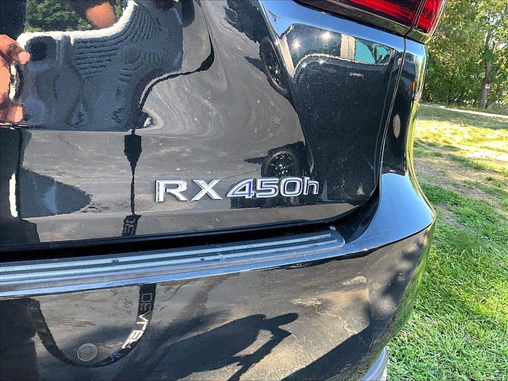 Used 2021 Black Lexus 450h image 29