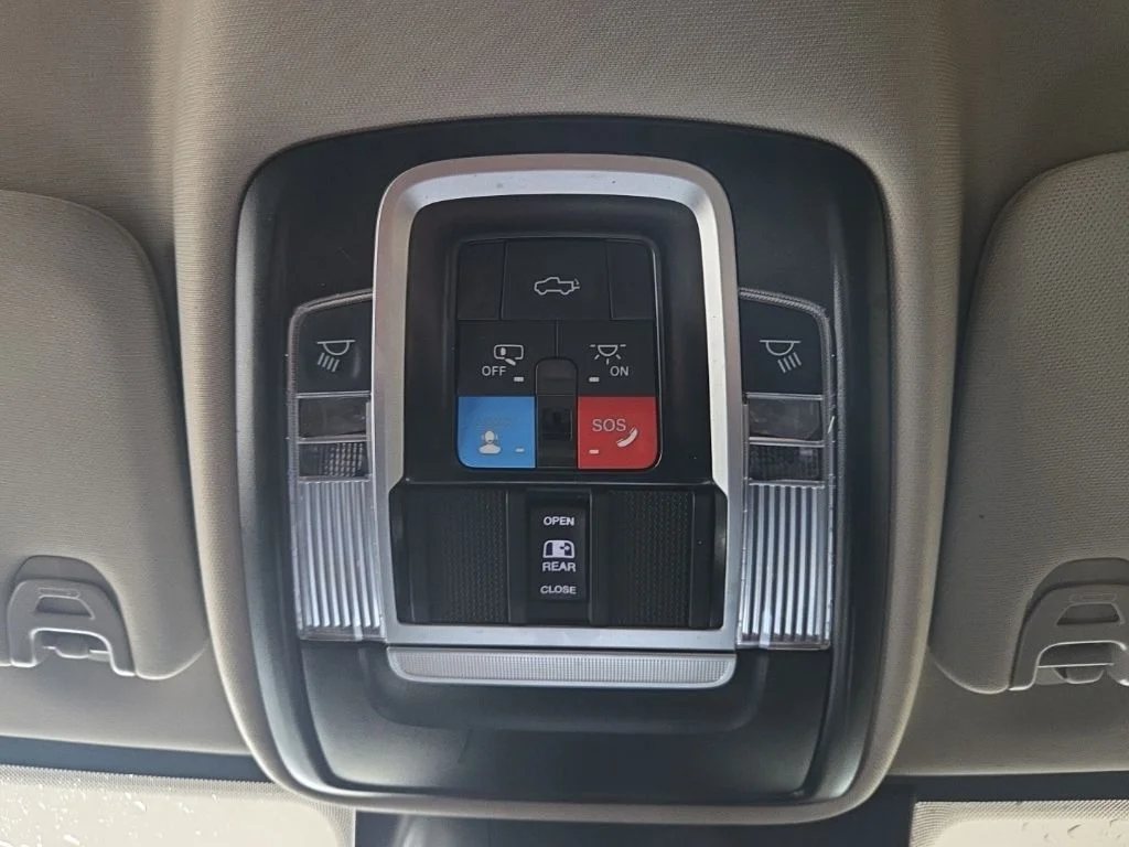 Used 2024 White Ram Laramie image 30