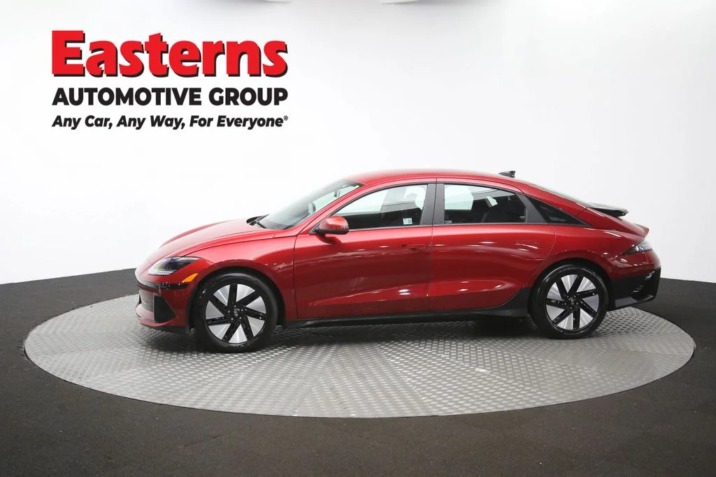 Used 2024 Red Hyundai SE image 60