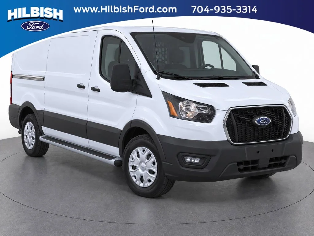 Used 2025 White Ford Base image 1