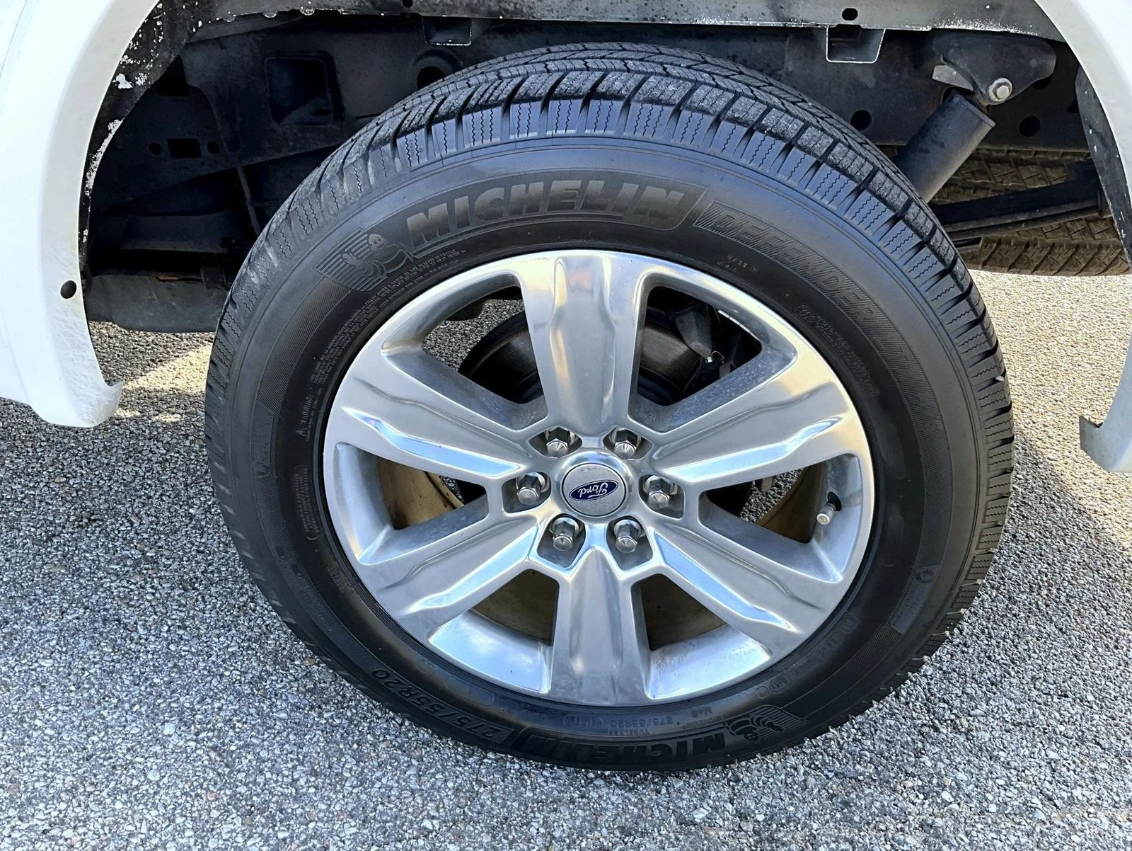 Used 2018 White Ford Platinum image 26