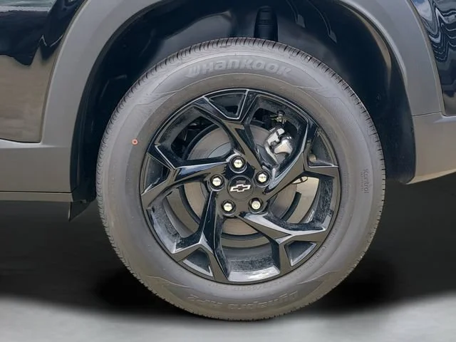 New 2026 Mosaic Black Metallic Chevrolet LT image 32