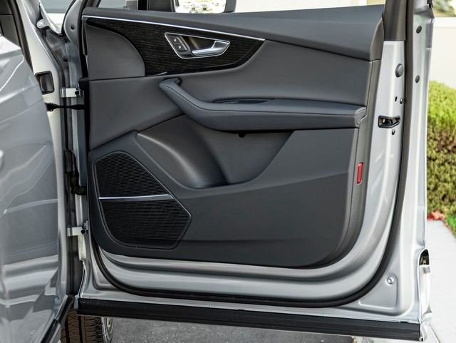 Used 2023 Satellite Silver Audi 55 Premium Plus image 34