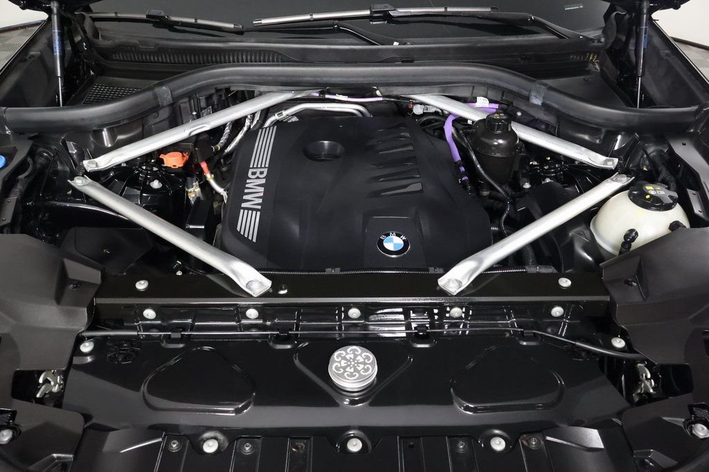 Certified Used 2024 Black Sapphire Metallic BMW sDrive40i image 15