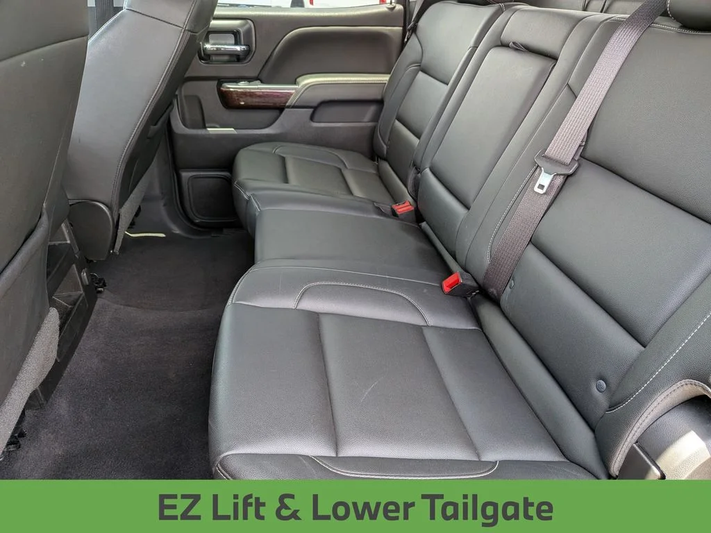 Used 2018 Black GMC SLT image 35