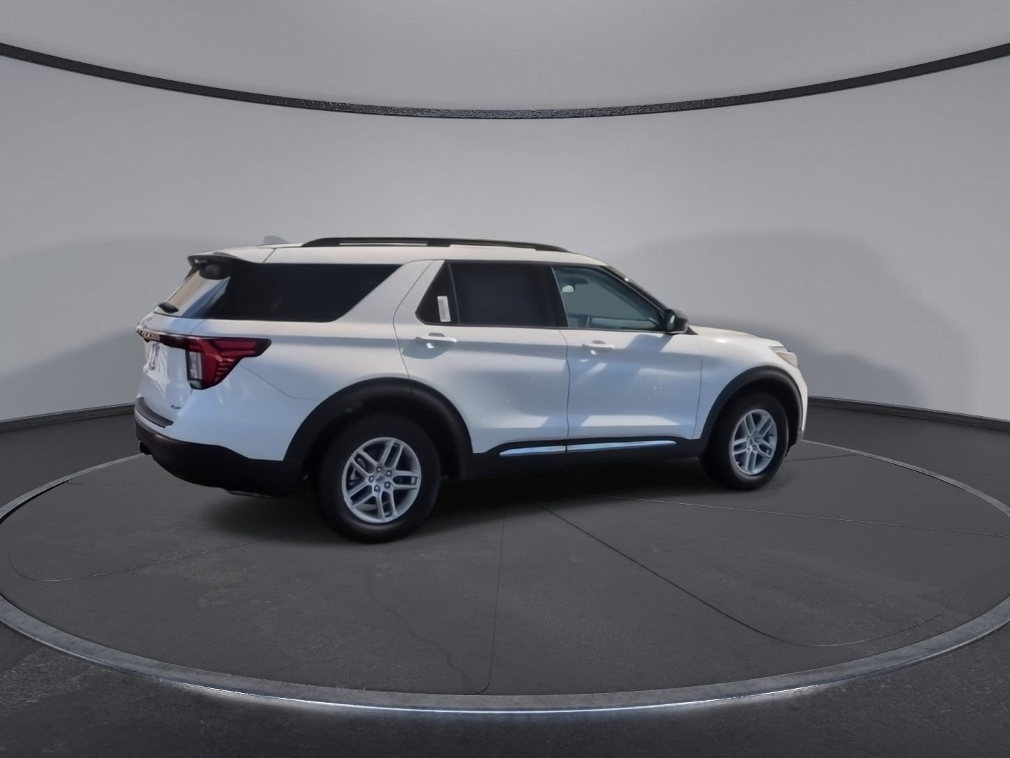 2025 Ford Explorer Active - Photo 8