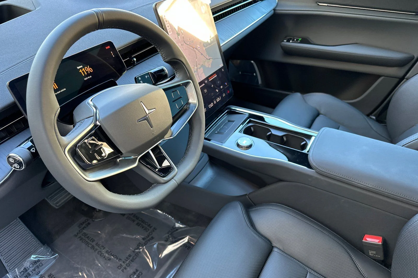 Used 2025  Polestar Long Range Dual Motor image 13