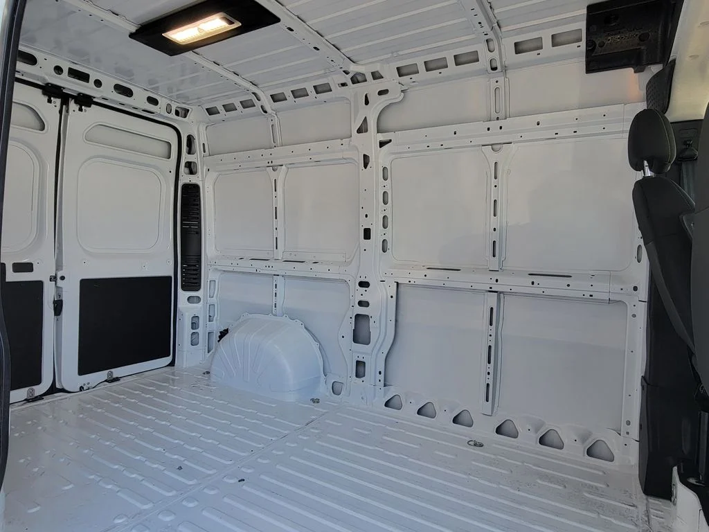 New 2026 Bright White Clear-Coat Exterior Paint RAM High Roof image 16