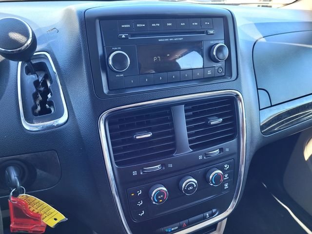 Used 2015 Red Dodge AVP image 18