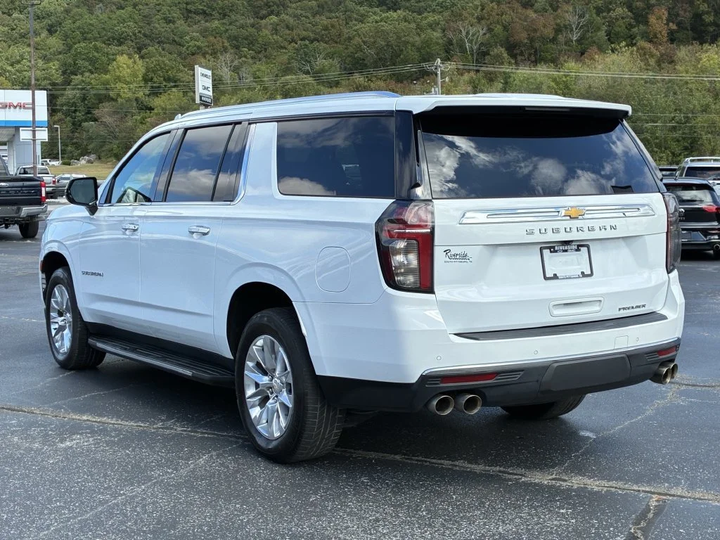 Used 2023 SUMMIT WHITE Chevrolet Premier image 9