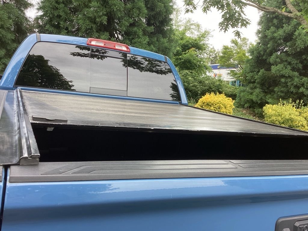 Used 2019 Blue Toyota SR5 image 19