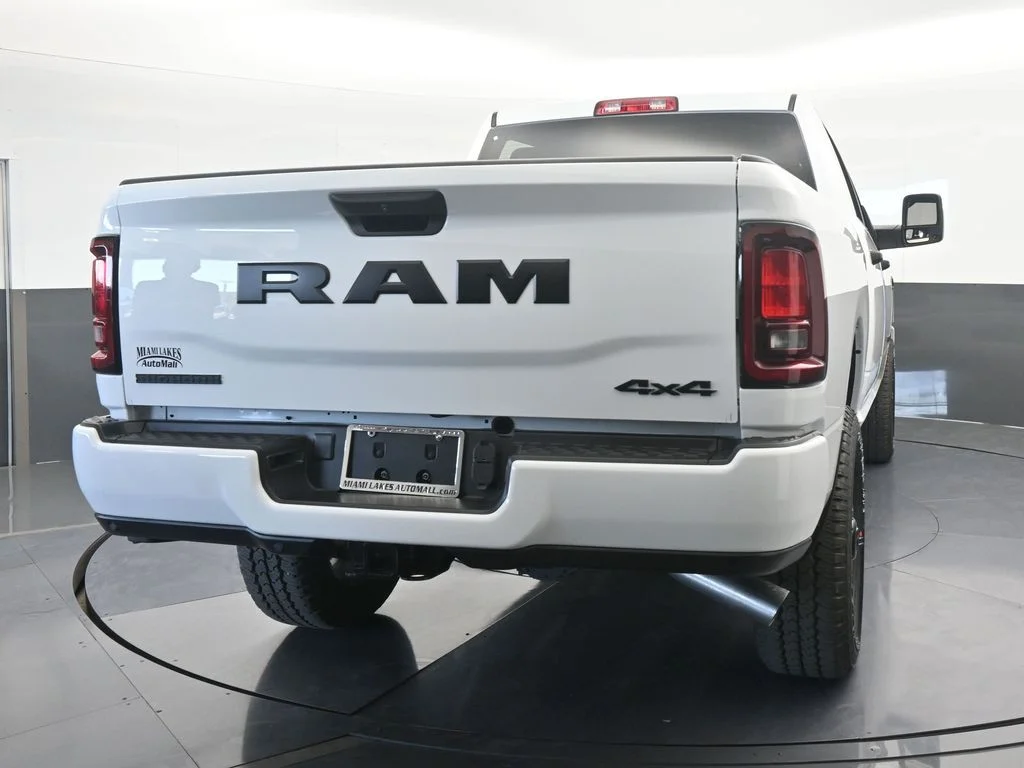 New 2026 Bright White Clear-Coat Exterior Paint RAM Big Horn image 5