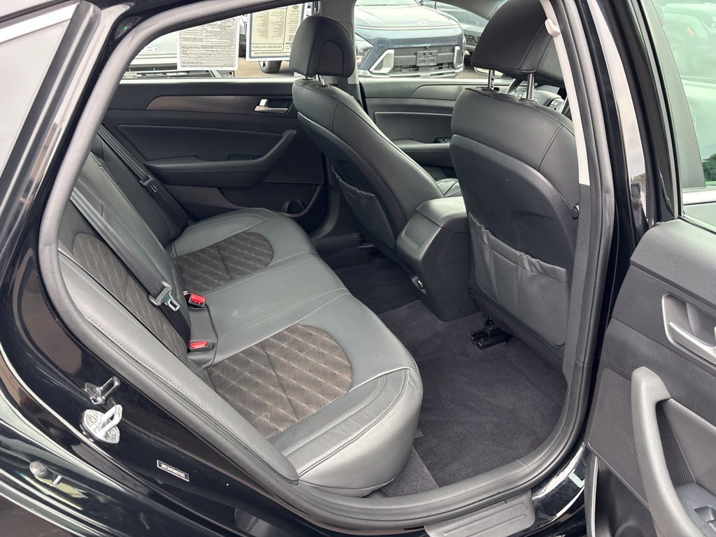 Used 2017 Black Hyundai Sport image 26