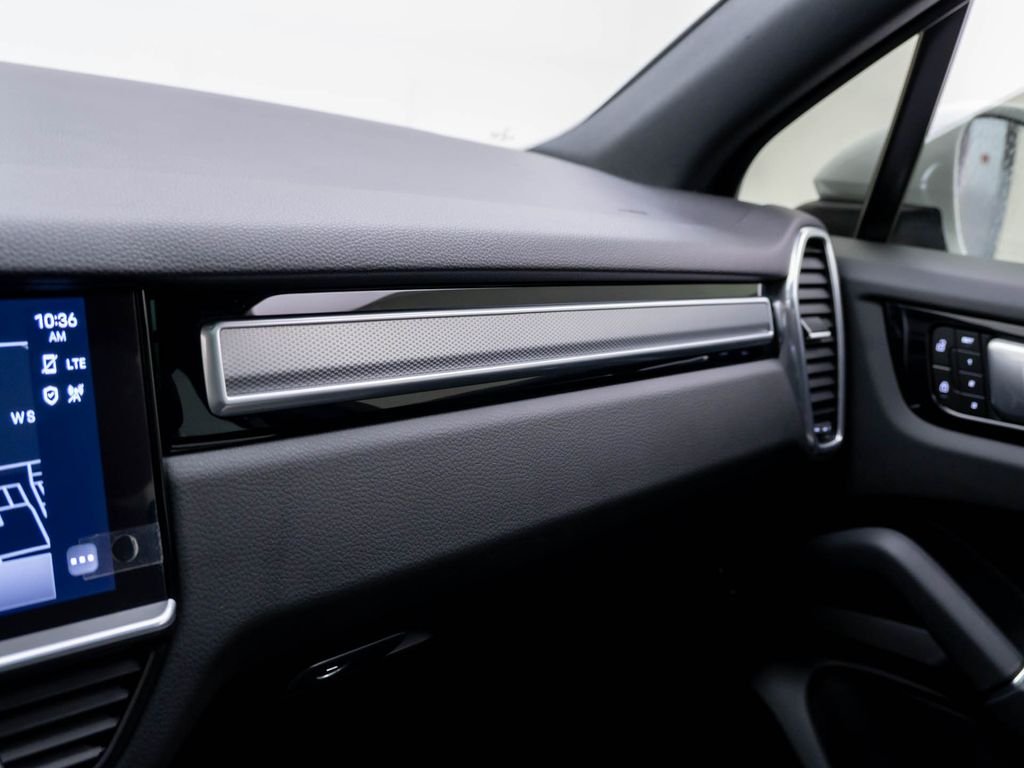 2022 Porsche Cayenne Platinum Edition - Photo 29