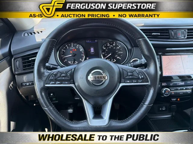 Used 2018 Black Nissan SL image 10