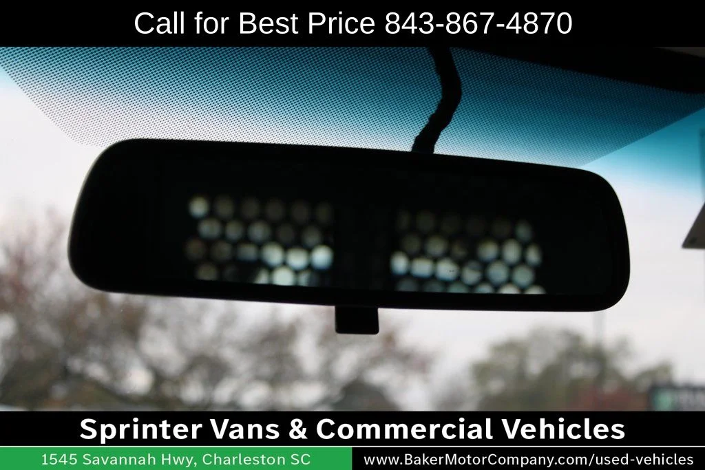 2023 GMC Savana Cargo Work Van - Photo 38