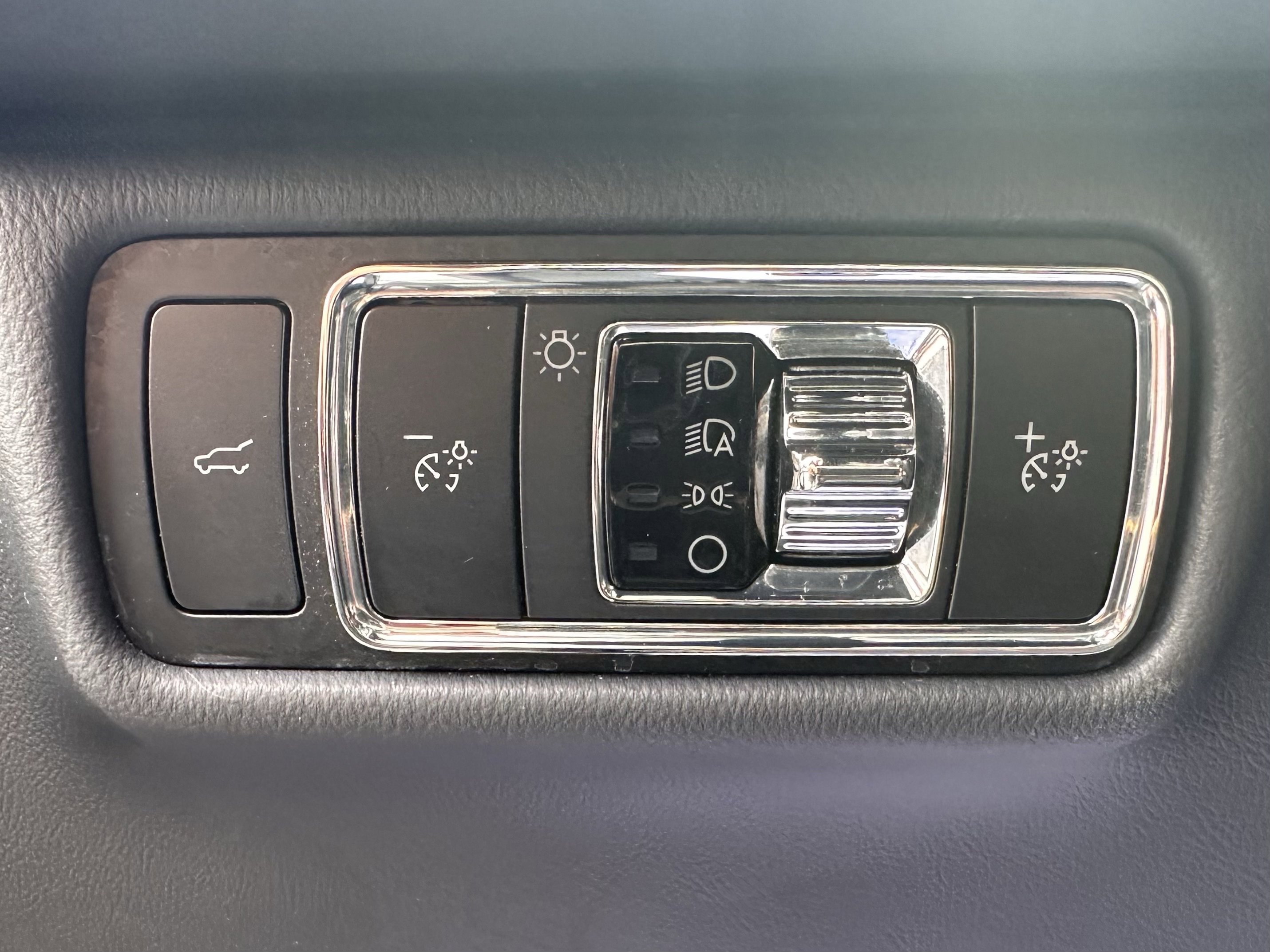 Used 2025 Metallic Lincoln Black Label image 19