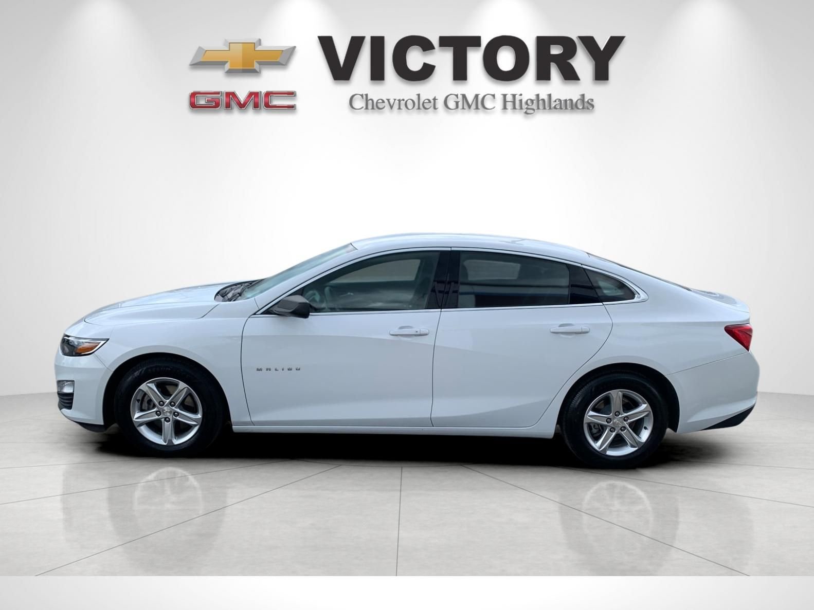 Used 2023 White Chevrolet LS image 6