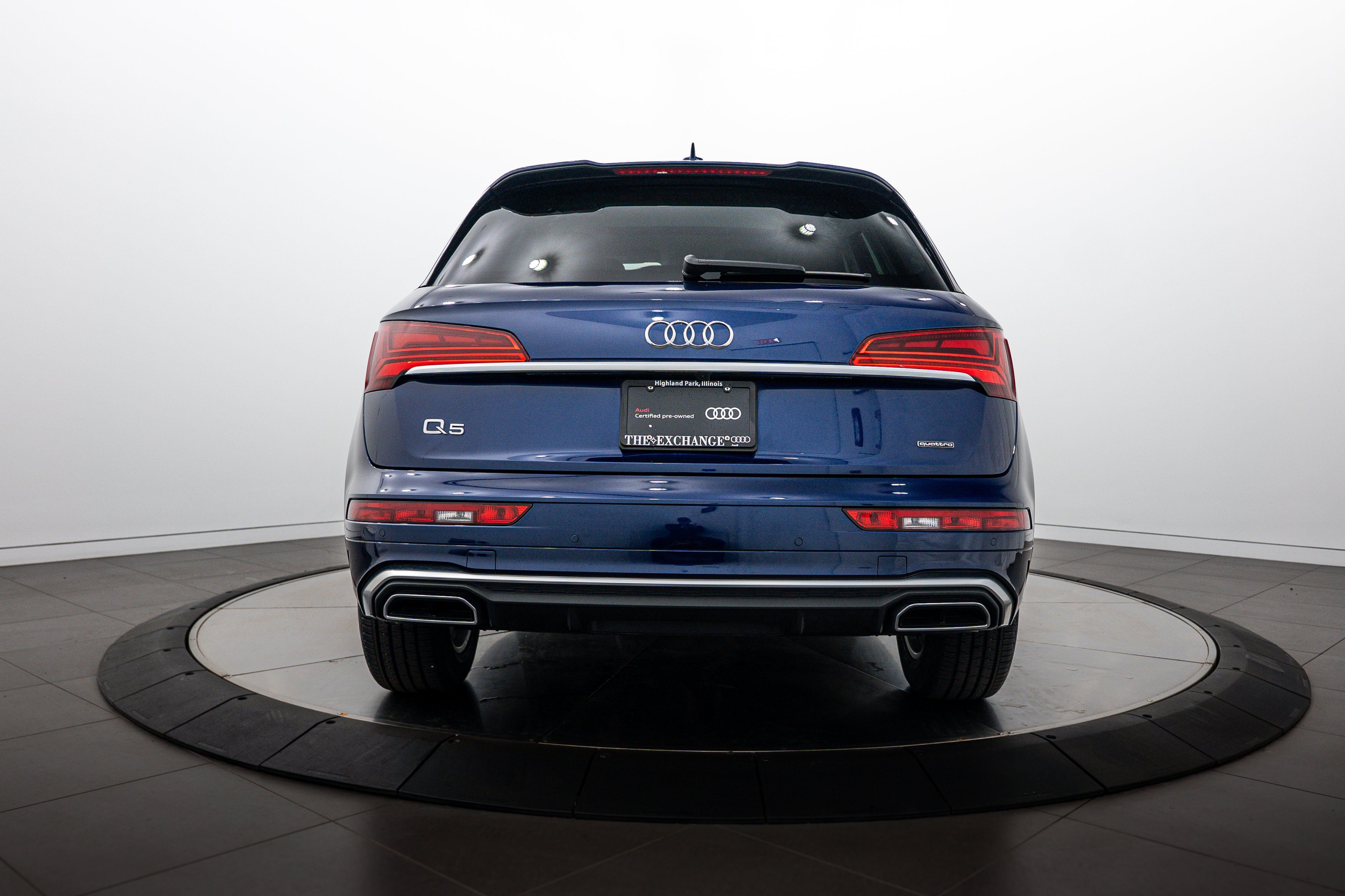 Certified Used 2023 Navarra Blue Metallic Audi S line Premium image 21