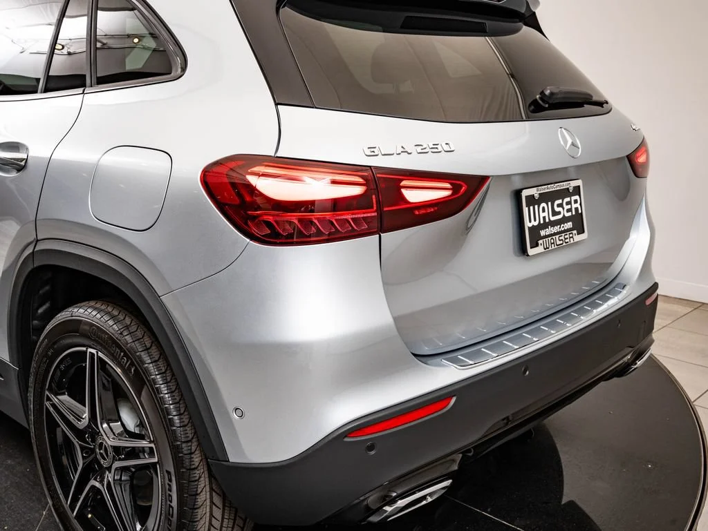 New 2026 Cirrus Silver Metallic Mercedes-Benz GLA 250 image 20