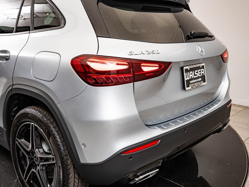 New 2026 Cirrus Silver Metallic Mercedes-Benz GLA 250 image 20