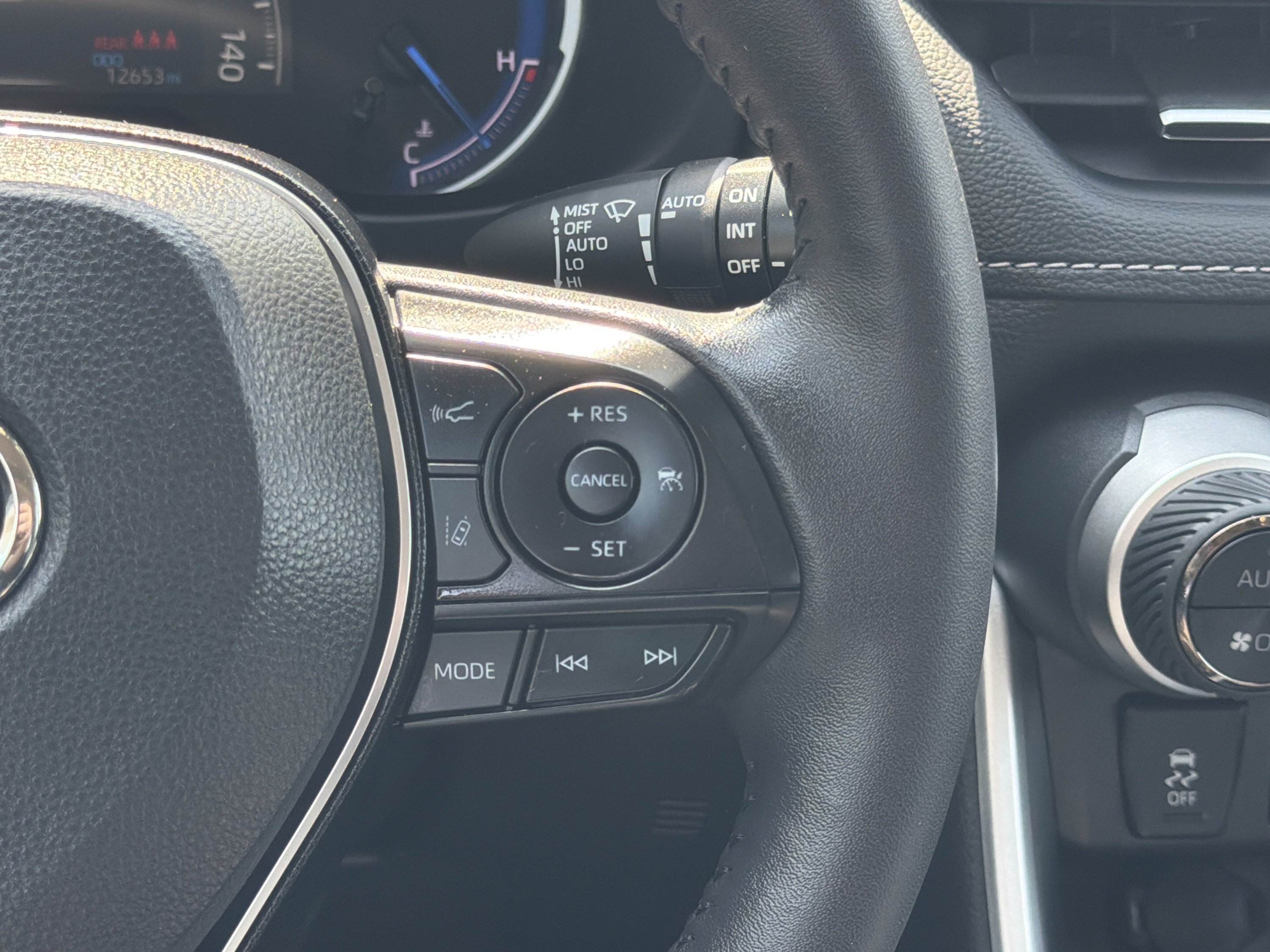 Certified Used 2025 Black Toyota Hybrid XLE Premium image 20