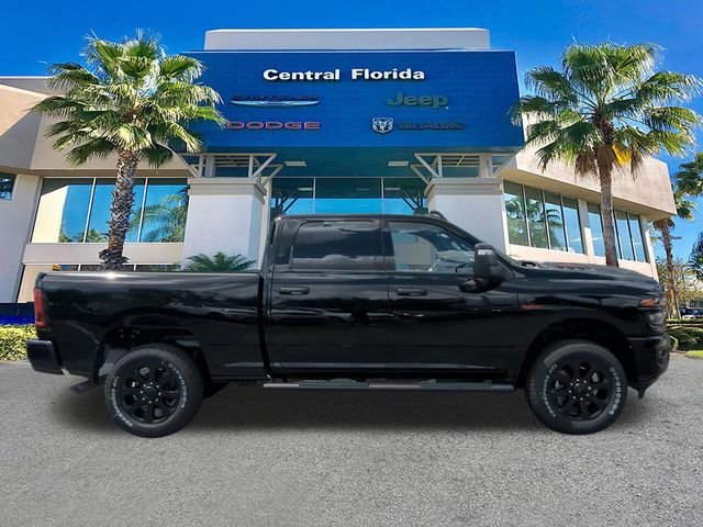 New 2026 Diamond Black Crystal Pearl-Coat Exterior Paint RAM Tradesman image 4