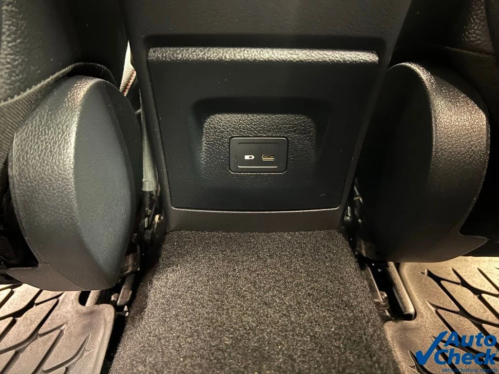 Used 2021 White Mercedes-Benz Base image 31