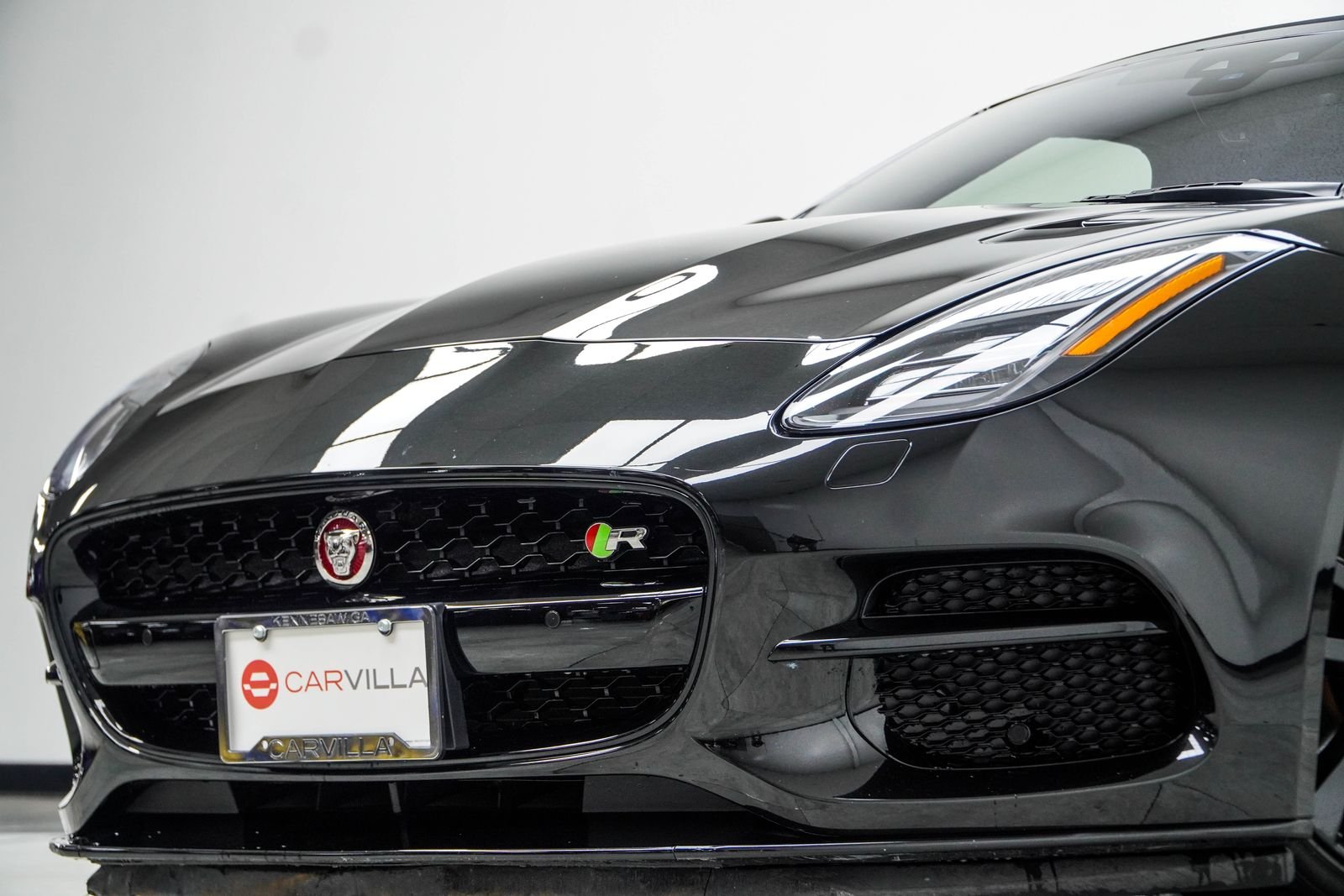 Used 2019 Black Jaguar R image 3