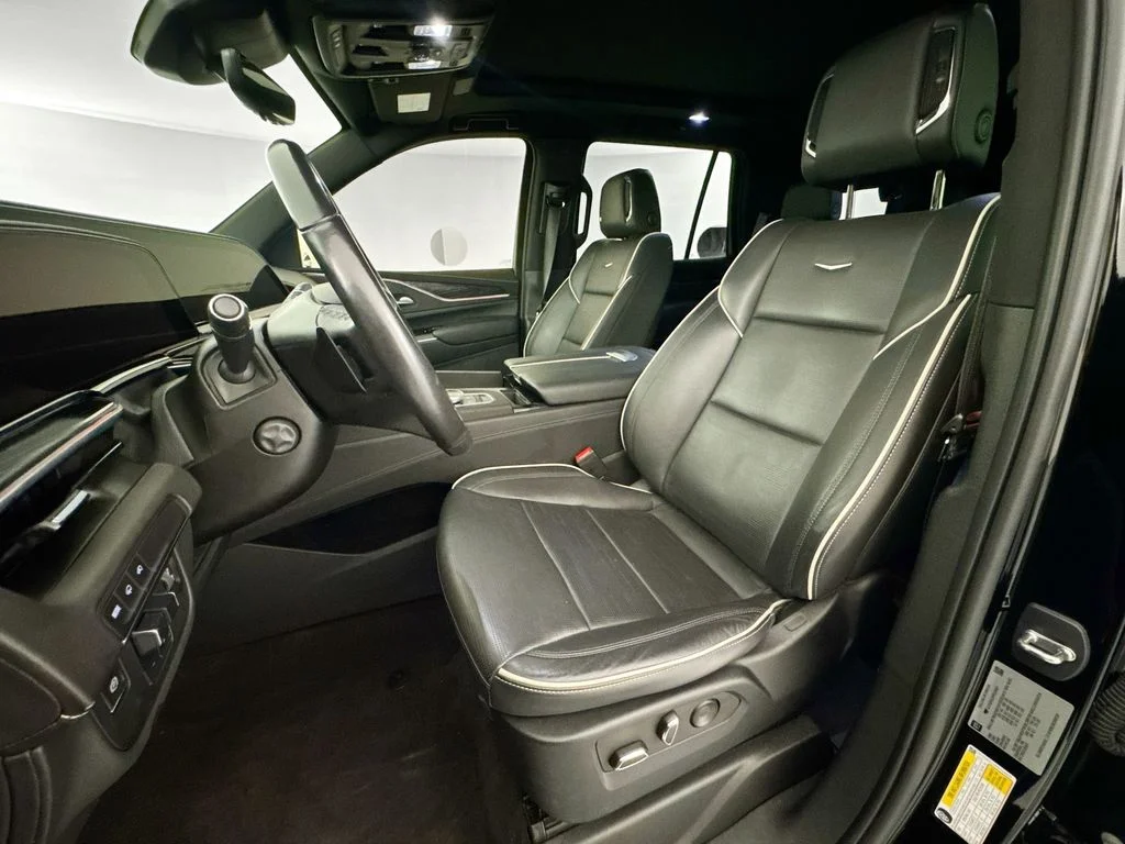 Used 2023 Black Cadillac Sport image 21