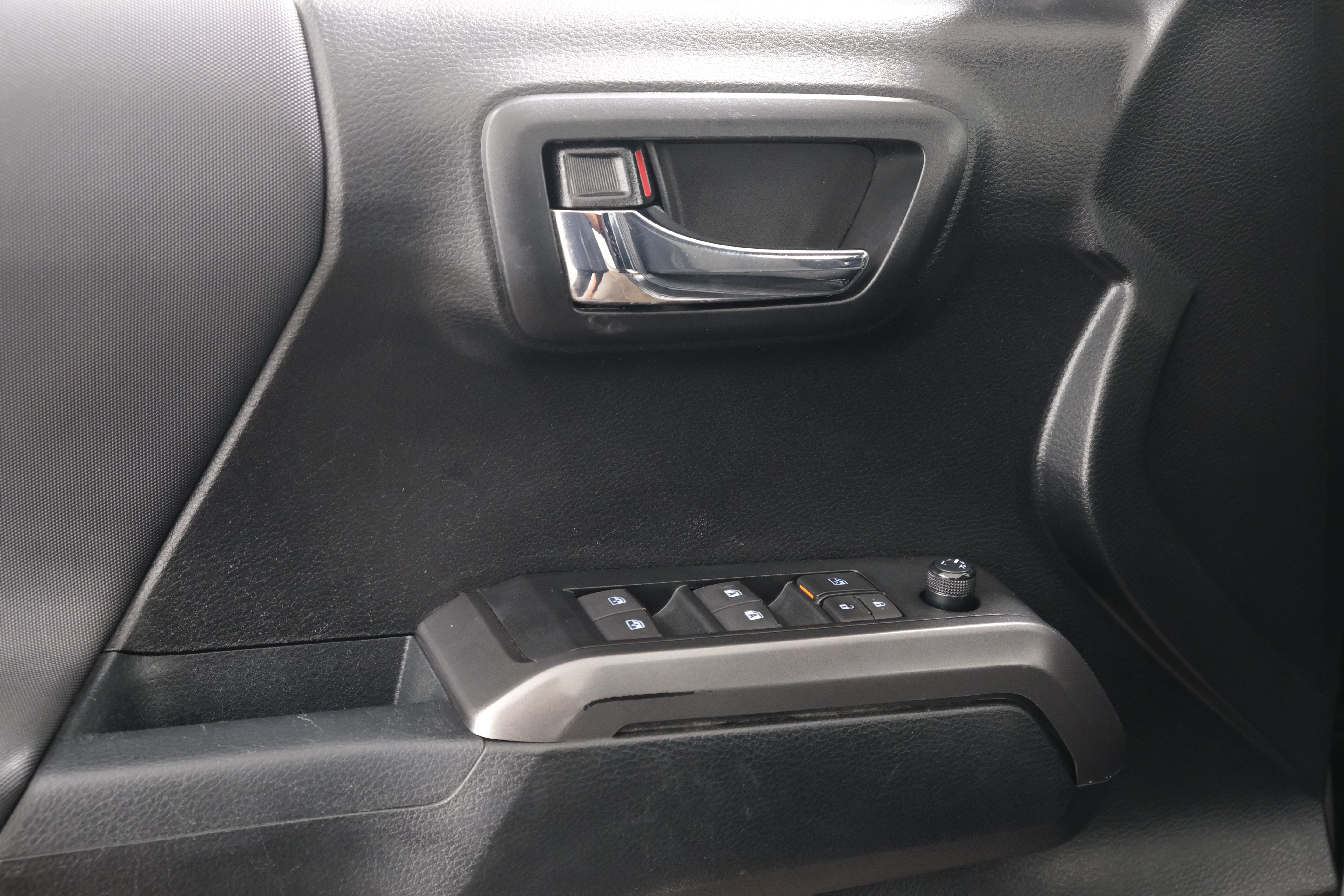 2021 Toyota Tacoma TRD Off Road - Photo 27