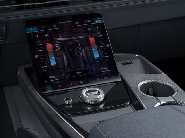 2025 Cadillac Escalade IQ Luxury 2 - Photo 23