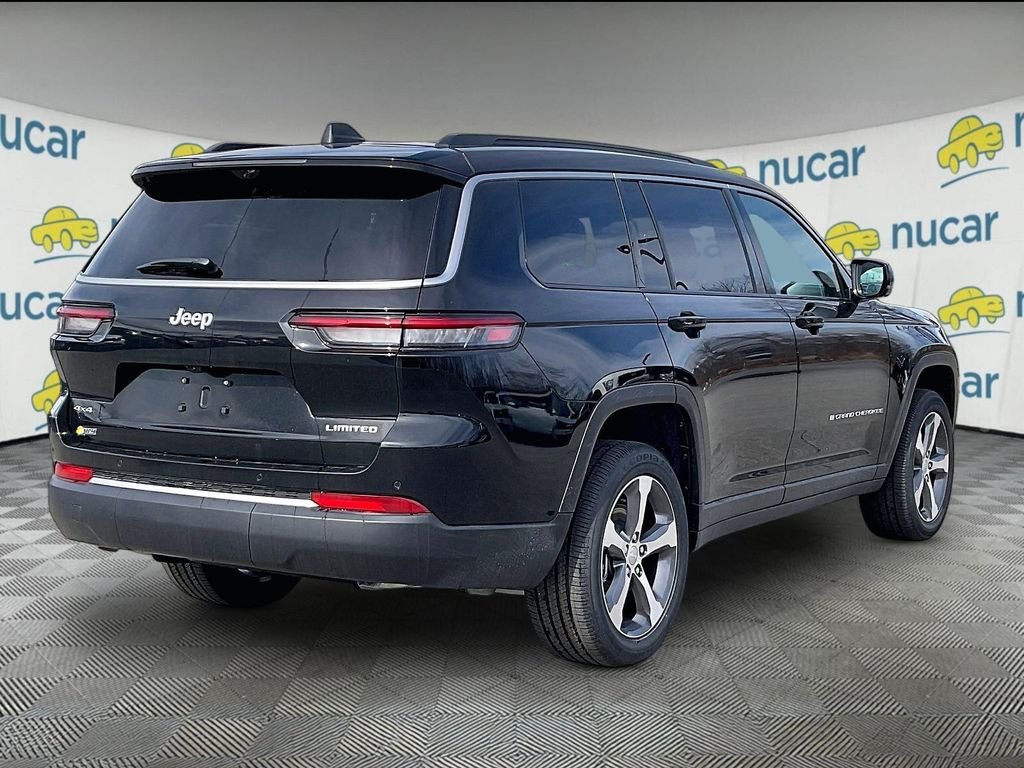New 2026 Diamond Black Crystal Pearlcoat Jeep Limited image 7