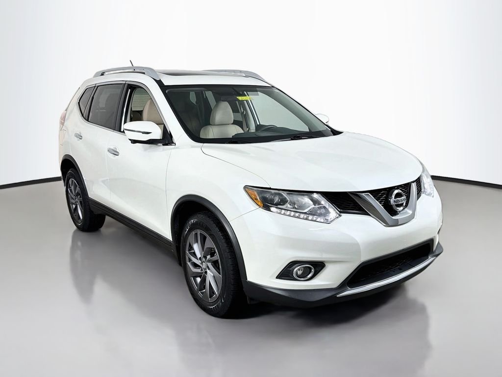 Used 2016 Pearl White Nissan SL image 1